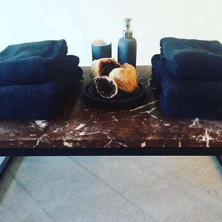 Bed & Breakfast Karakter Den Dungen