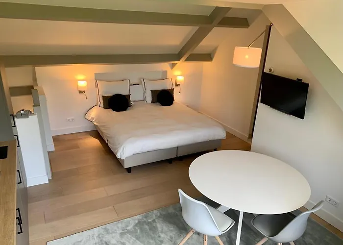 Karakter Bed & Breakfast 4*