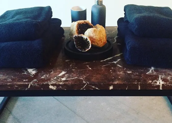 Bed and Breakfast Karakter Den Dungen